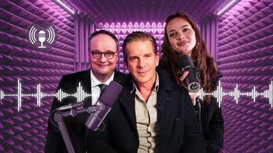 Fotomontage Markus Lanz, Oliver Welke und Emma von „She’s talking“ in einem Tonstudio