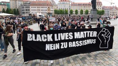 Transparent mit Aufschrift