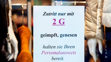 Schild mit Aufschrift