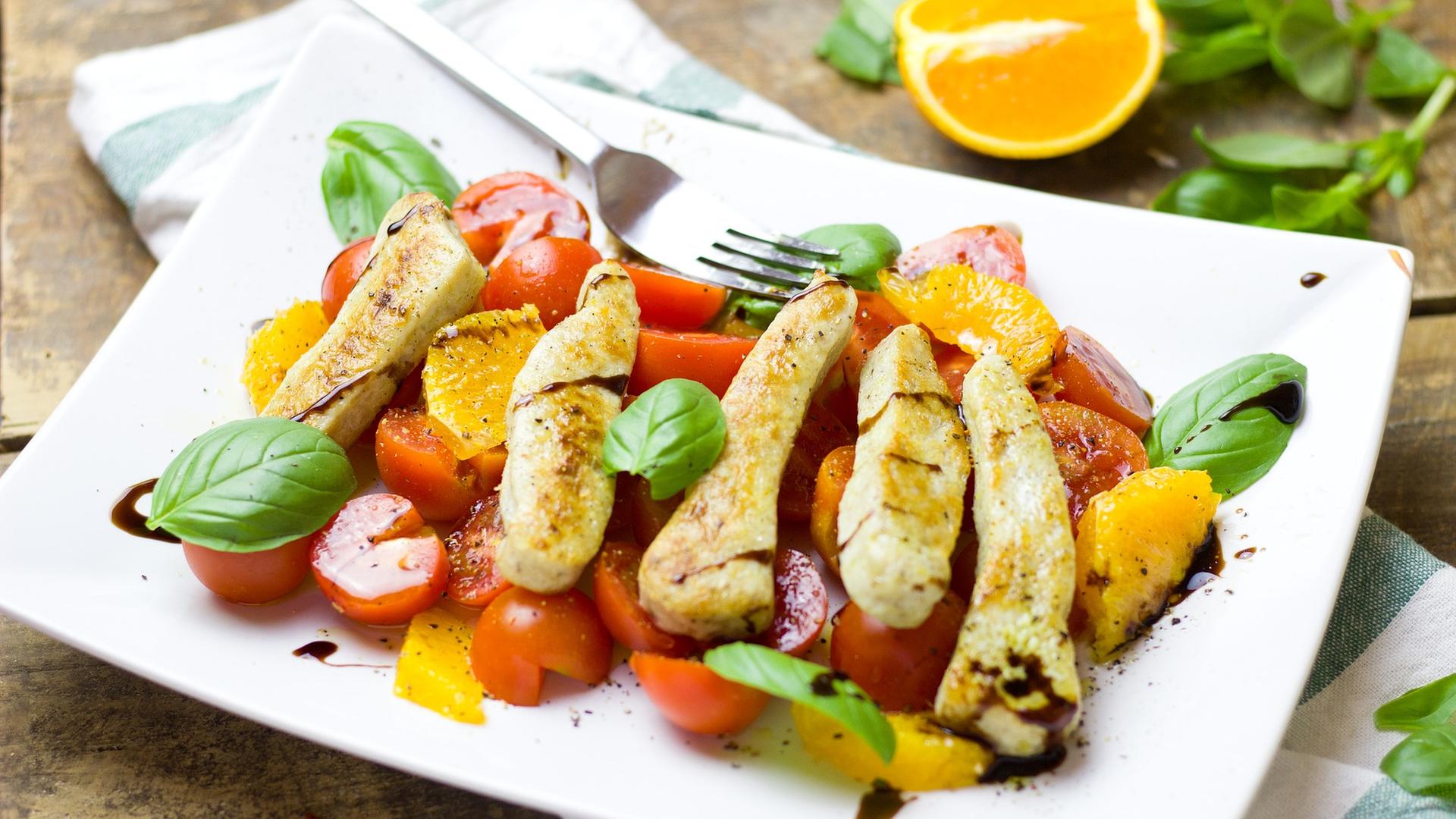  Ersatzfleisch auf einem Teller