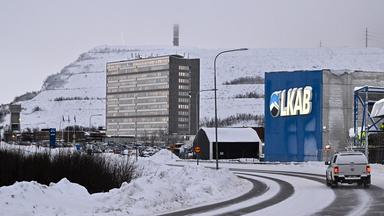 Schweden: Haus mit Firmenschild LKAB