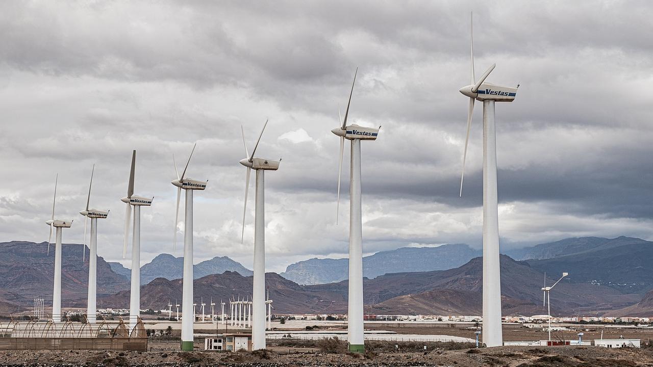 Windräder in einer Reihe