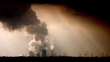 CO2 Auststoß aus Kohlekraftwerk