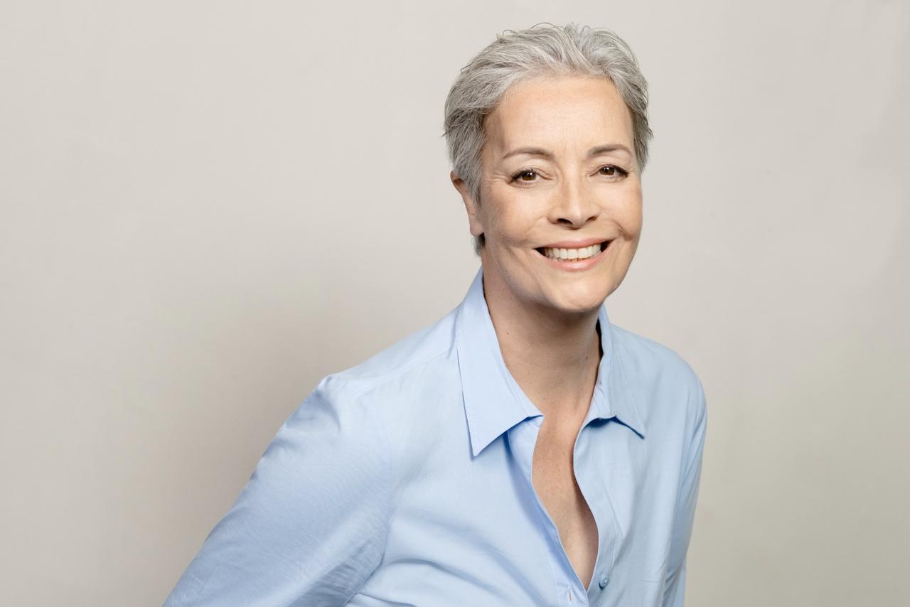 Ann-Marlene Henning studierte Neuropsychologie und arbeitet heute als Sexologin und Autorin. Sie unterstützt als Sexual- und Paartherapeutin Paare und Einzelpersonen.