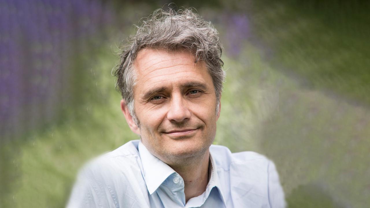 Andreas Weber ist Biologe, Philosoph und Publizist.