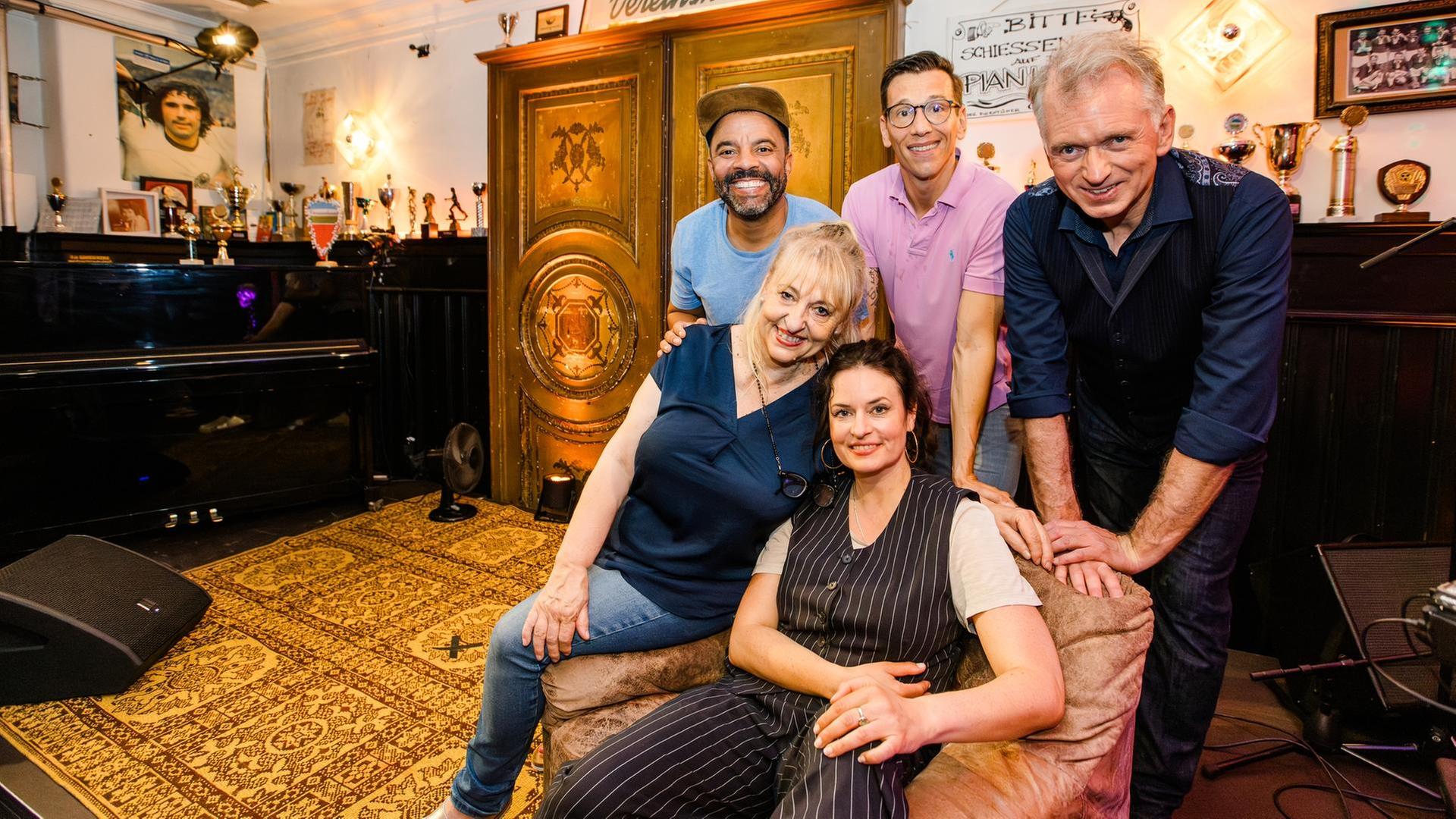 Simon Pearce, Matthias Albus, Christian Springer, Johanna Bittenbinder und Angela Ascher.