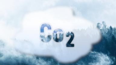 Schriftzug Co2 in den Wolken