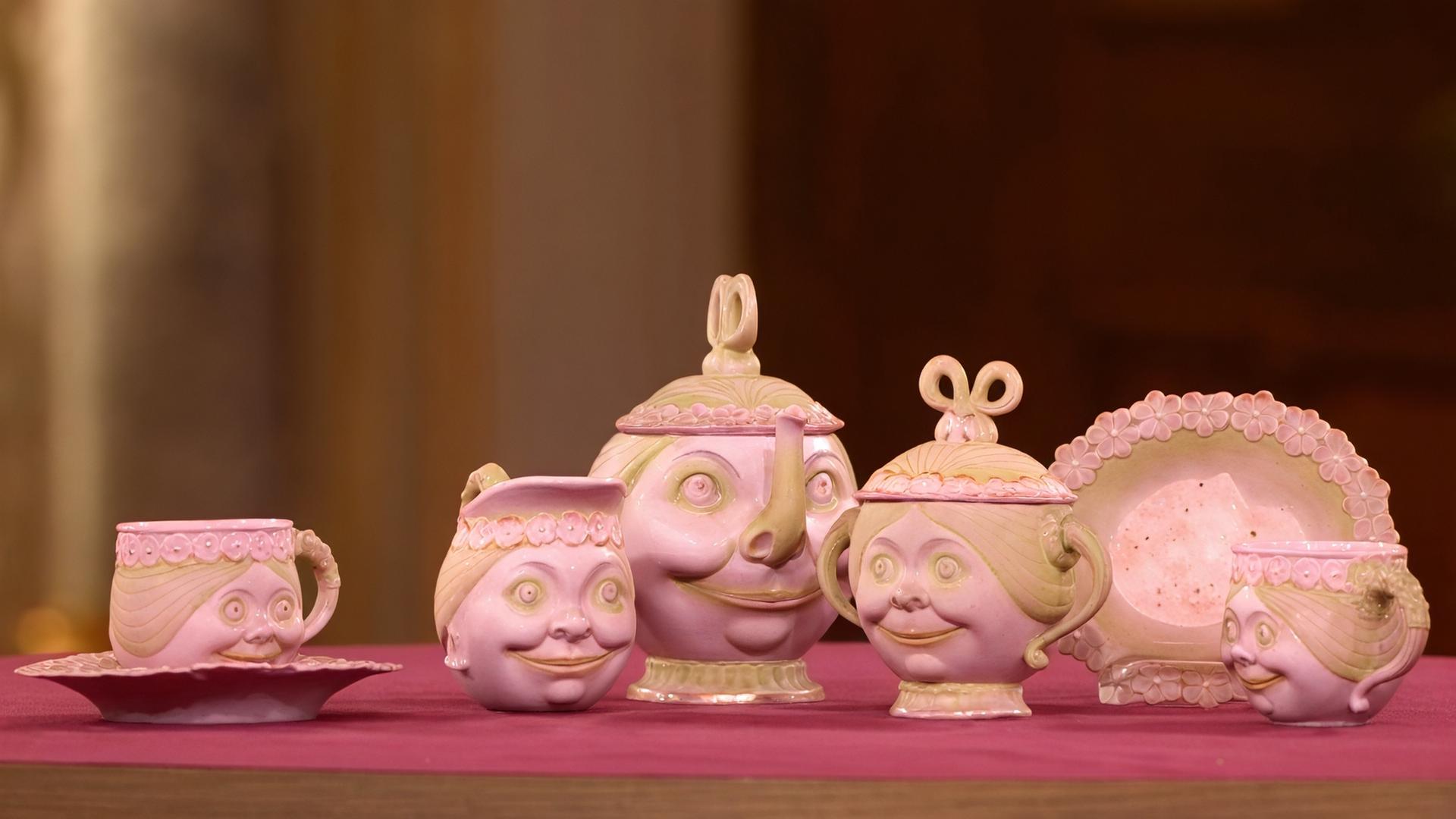 Ein Porzellanservice.