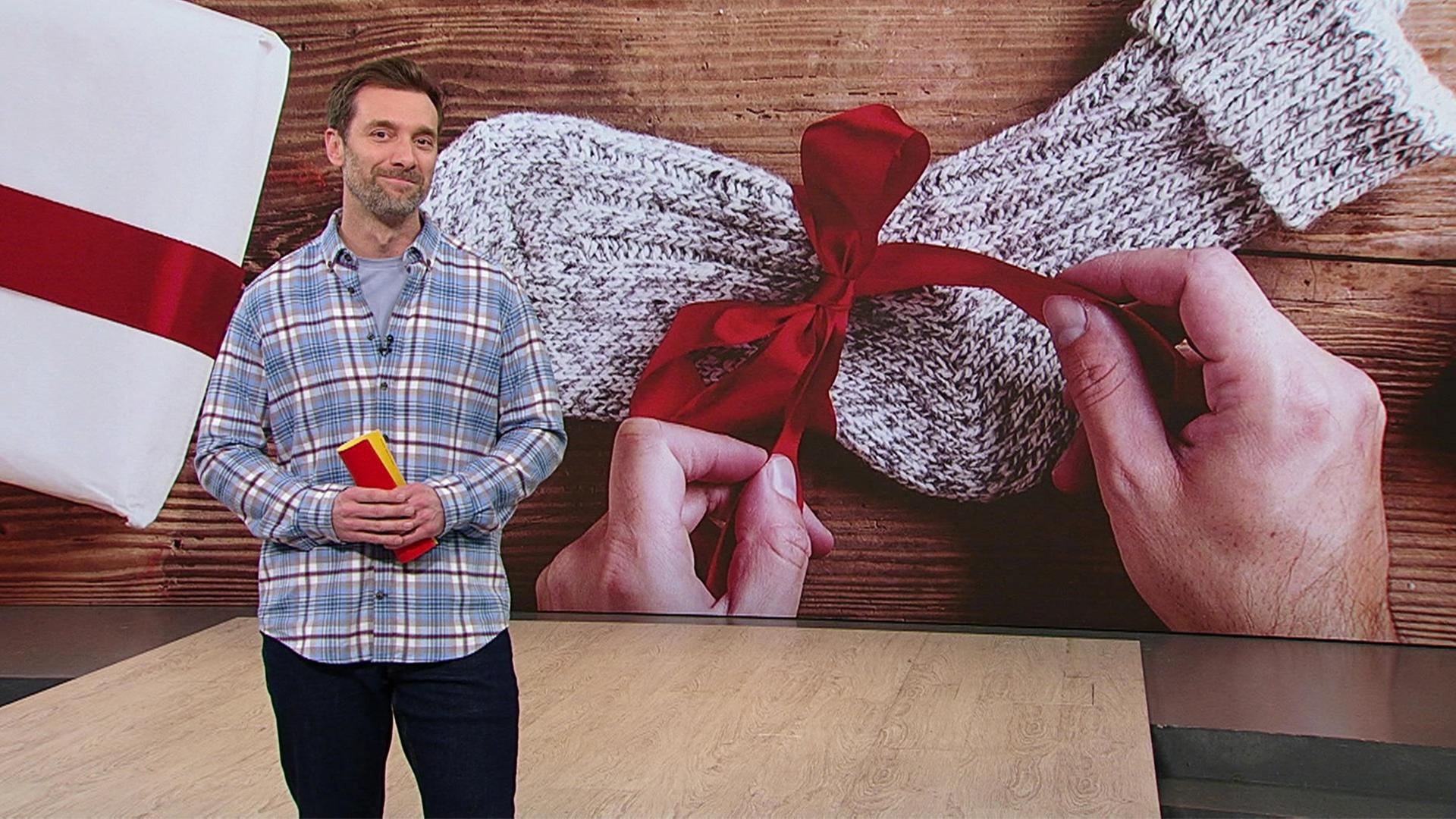 Moderator Daniel Aßmann.