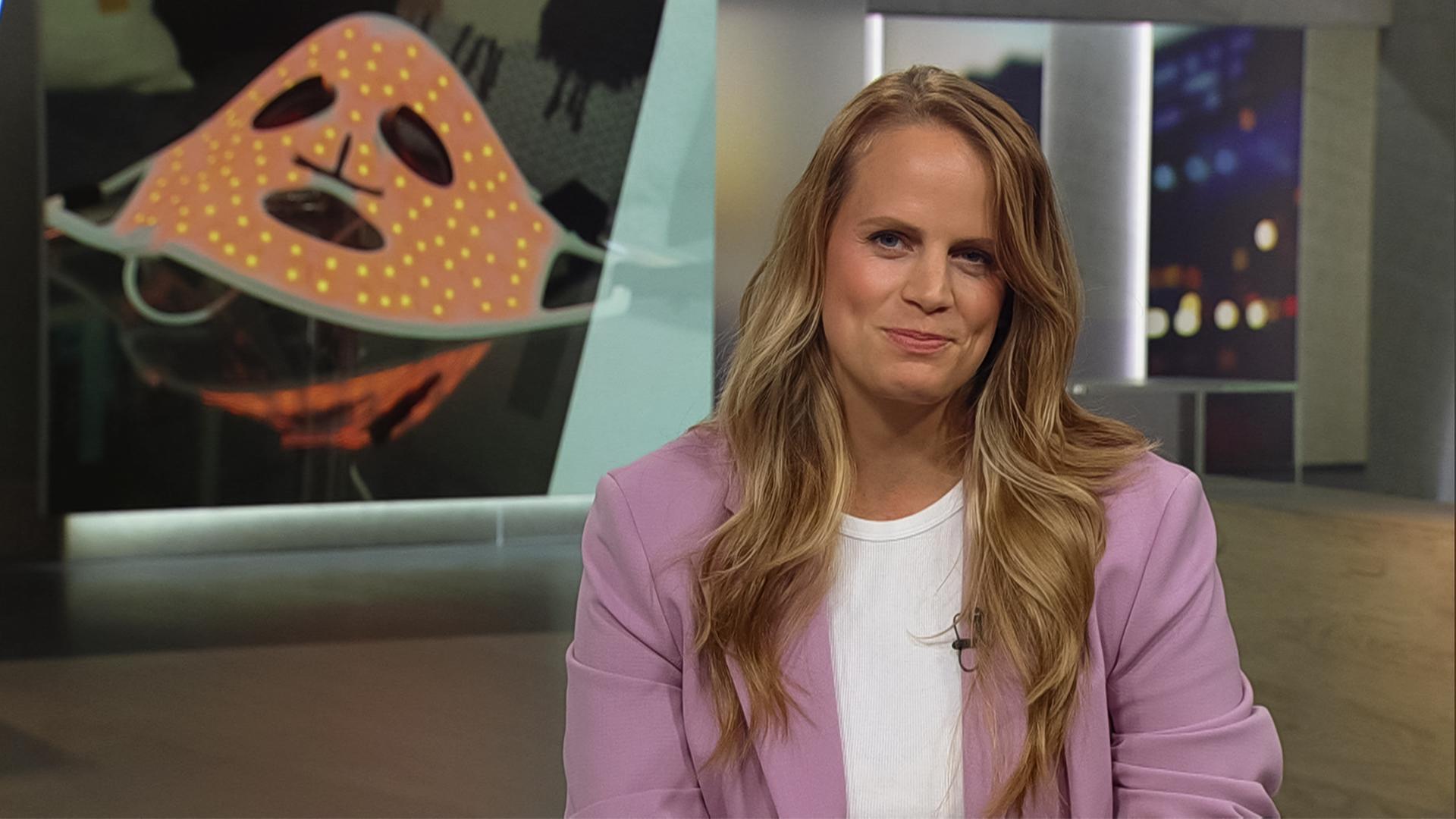 Das Bild zeigt Moderatorin Svenja Kellershohn.