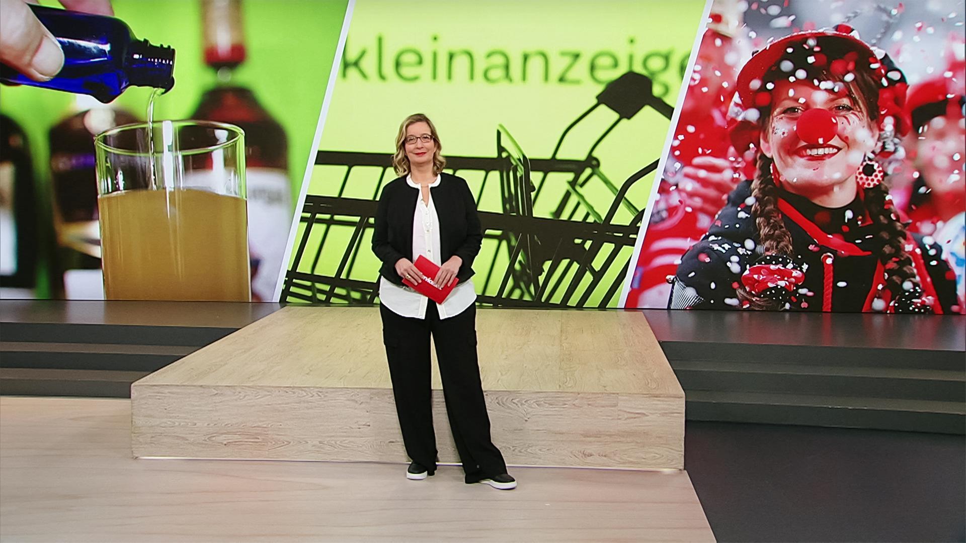 Moderatorin Yvonne Willicks im Servicezeit Studio