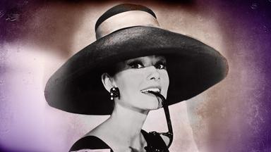 "Frühstück bei Tiffany": Die verführerische Holly Golightly (Audrey Hepburn) träumt vom Glück und von Diamanten.