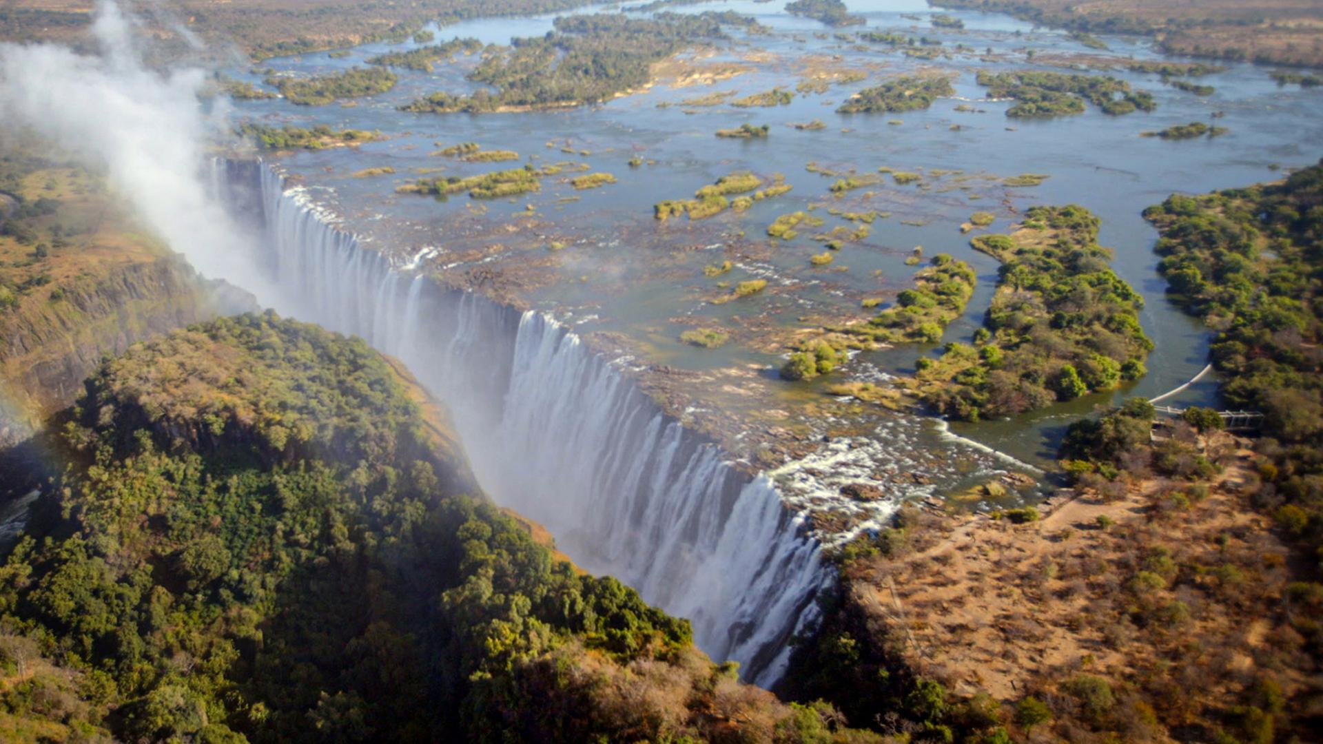 Wasserfälle aus der Vogelperspektive.