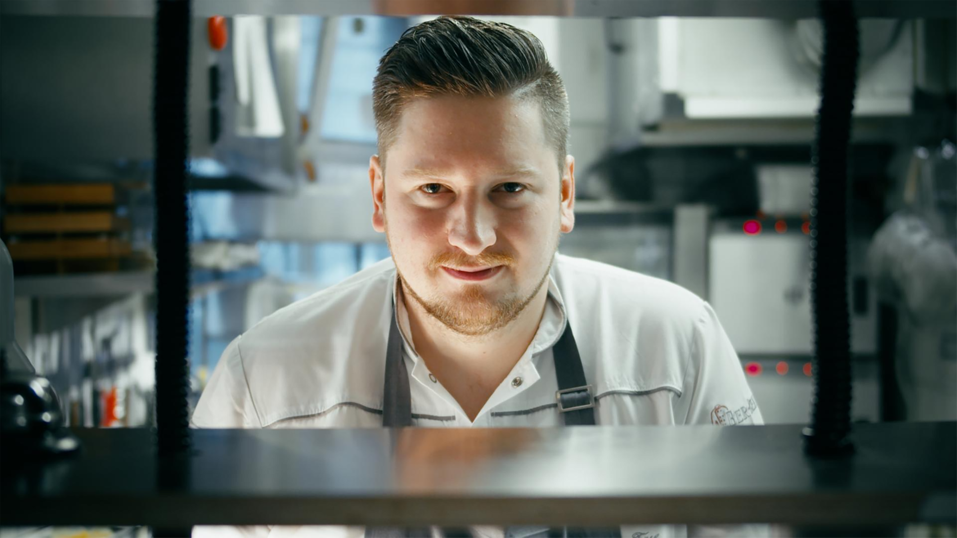Spitzenkoch Stefan Fäth vom Restaurant Jellyfish in Hamburg