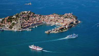 Luftaufnahme von der Stadt Portoferraio auf der Insel Elba