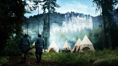 Animation - Im Wald vor Burg Eltz hat ein kleines Belagerungsheer seine Zelte aufgeschlagen.