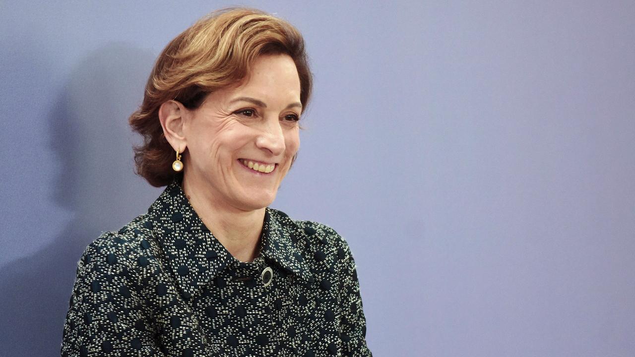 friedenspreistr-gerin-anne-applebaum-im-buchmessen-gespr-ch-3sat