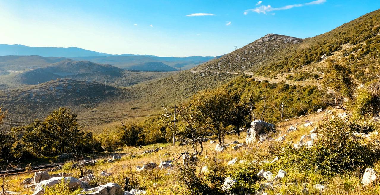 Bahnstrecke durch den Karst vor Rijeka/Fiume