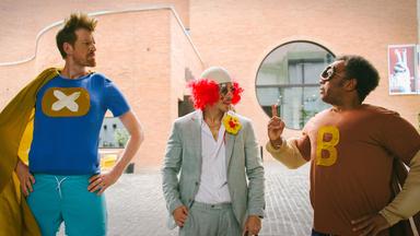 Von links: Sebastian Winkler, Felix Lobrecht und Simon Pearce.