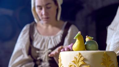 Festtagstorte wird von dem Gesinde für die Weihnacht der Herrschaften zubereitet. 