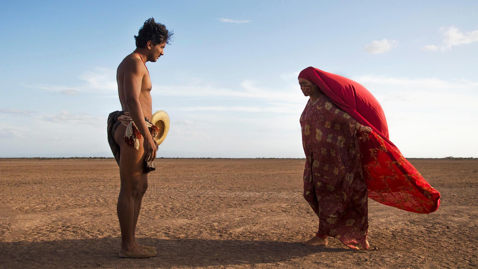 Rapayet (José Acosta) wirbt um Zaida (Natalia Reyes), obwohl er nicht die nötigen Mittel und das erforderliche Ansehen hat.