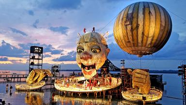 Die Seebühne Bregenz während einer Rigoletto-Vorstellung