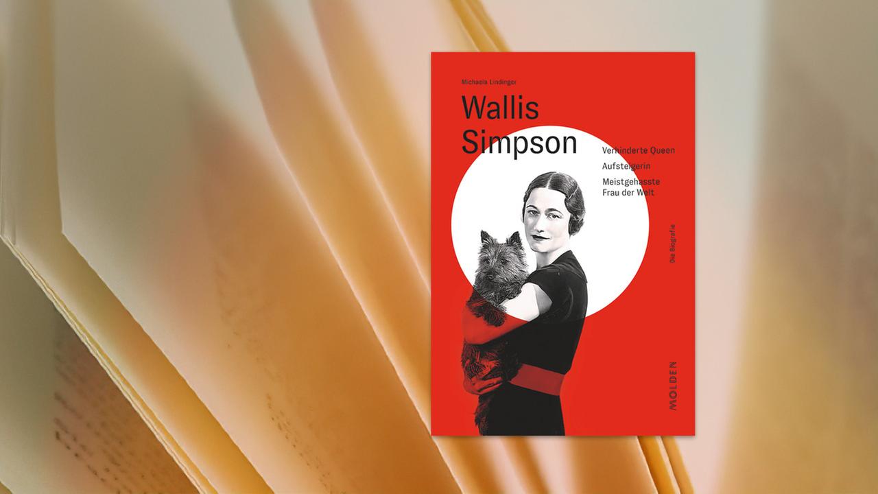 Auf einem roten Buchcover ist Wallis Simpson mit einem Hund auf dem Arm in schwarz weiß zu sehen.