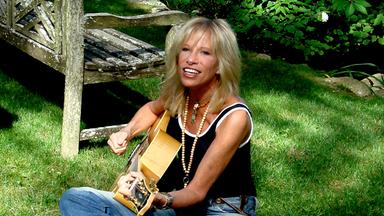 Carly Simon