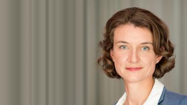 Portraitfotografie: Daniela Schwarzer, Direktorin der Deutschen Gesellschaft für Auswärtige Politik, 2019.