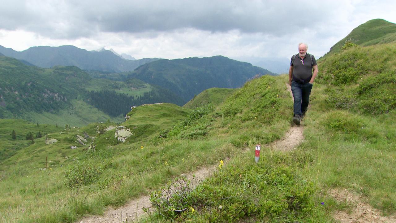 Lojze Wieser am Karnischen Höhenweg, an der Grenze von Kärnten zu Italien