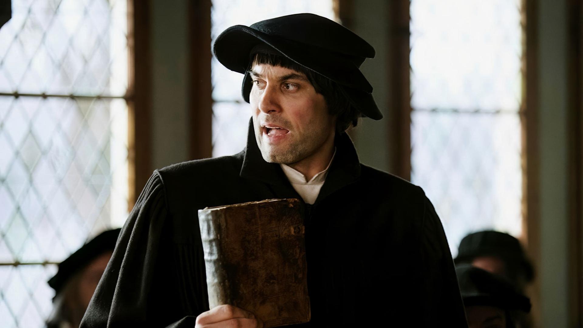 Max Simonischek als Leutpriester Zwingli