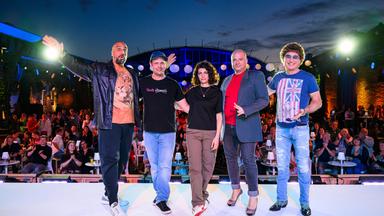 Von links: Die Stars des Abends: Gastgeber Abdelkarim und seine Gäste Archie Clapp, Filiz Tasdan, Okan Seese und Atze Schröder.