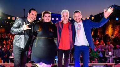 Von links nach rechts: Gute-Laune-Garant Bülent Ceylan, Comedienne Nicole Jäger,Comedy-Legende Michael Mittermeier und Kabarettist Tobias Mann