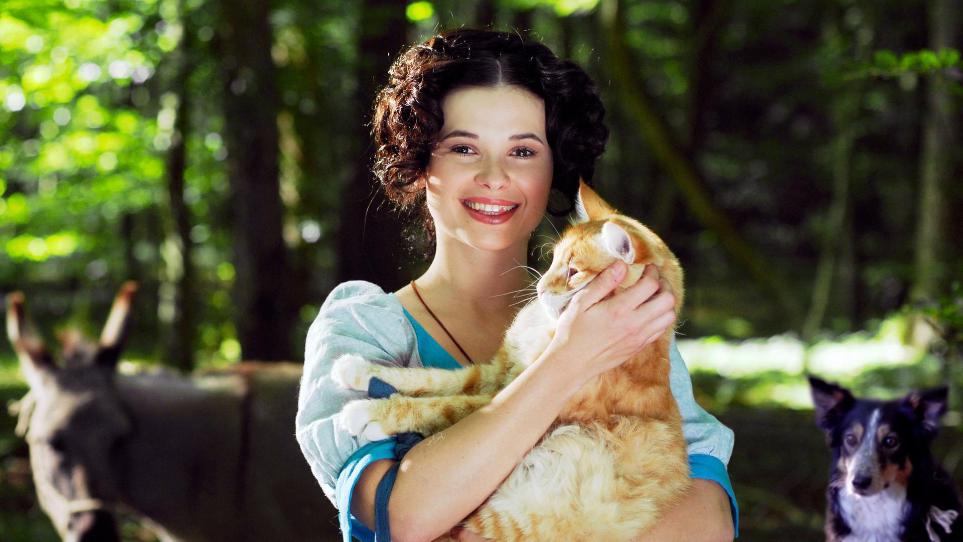 Bauerntochter Lissi (Anna Fischer) mit den Bremer Stadtmusikanten auf der Flucht vor ihren strengen Eltern