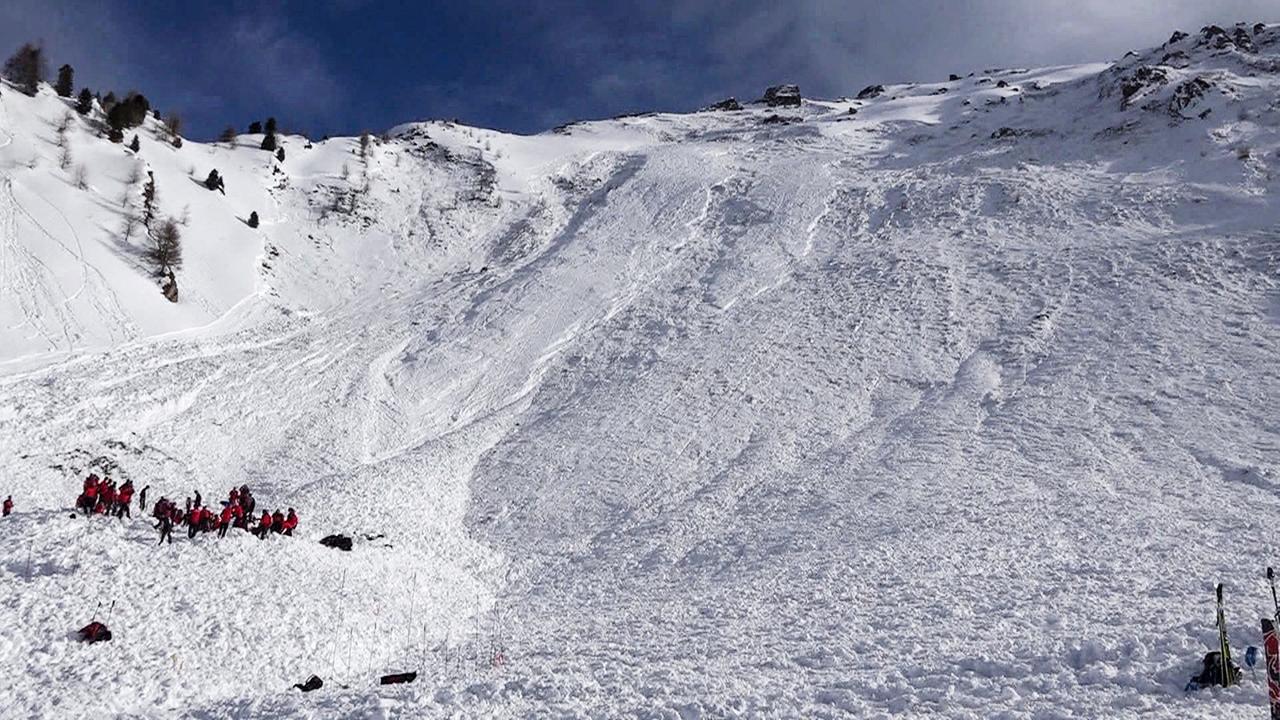 Blick auf einen Schneehang