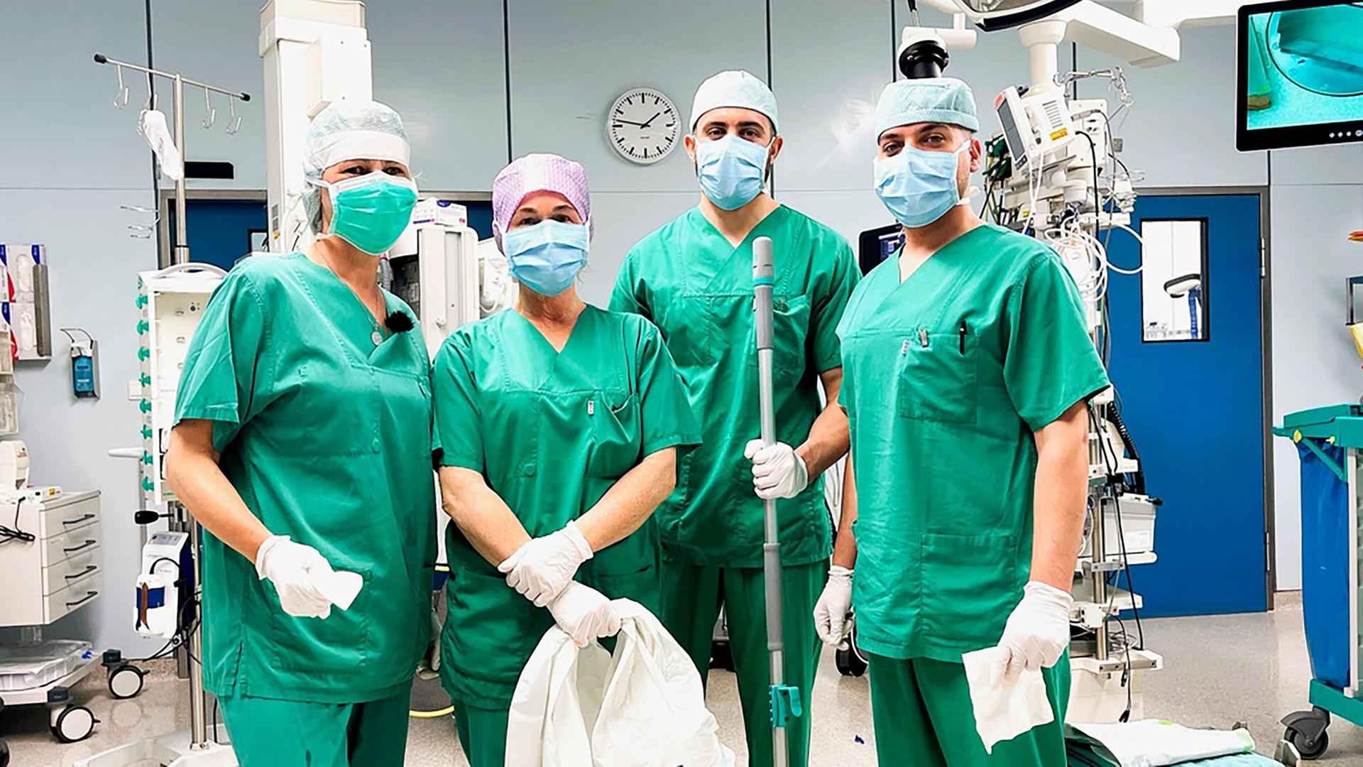 Die Hygiene-Helden: Das Reinigungsteam um Teamleiterin Rita Gretzler steht selten im Mittelpunkt – dabei tragen sie mit ihrer Arbeit eine sehr große Verantwortung