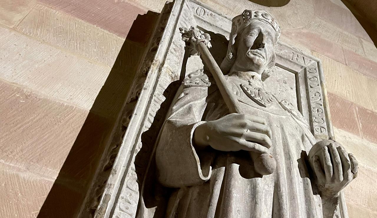 Grabplatte für den ersten deutschen König aus dem Haus Habsburg, Rudolf I. im Dom von Speyer. F