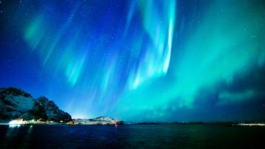 Polarlichter über den Lofoten.