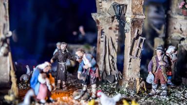 In Greccio, wo Franz von Assisi seine letzten Lebensjahre verbrachte, findet man Franziskanermönche auch in Krippen