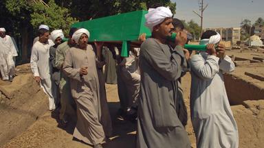 Nach muslimischer Tradition soll ein Toter innerhalb von 24 Stunden begraben werden.