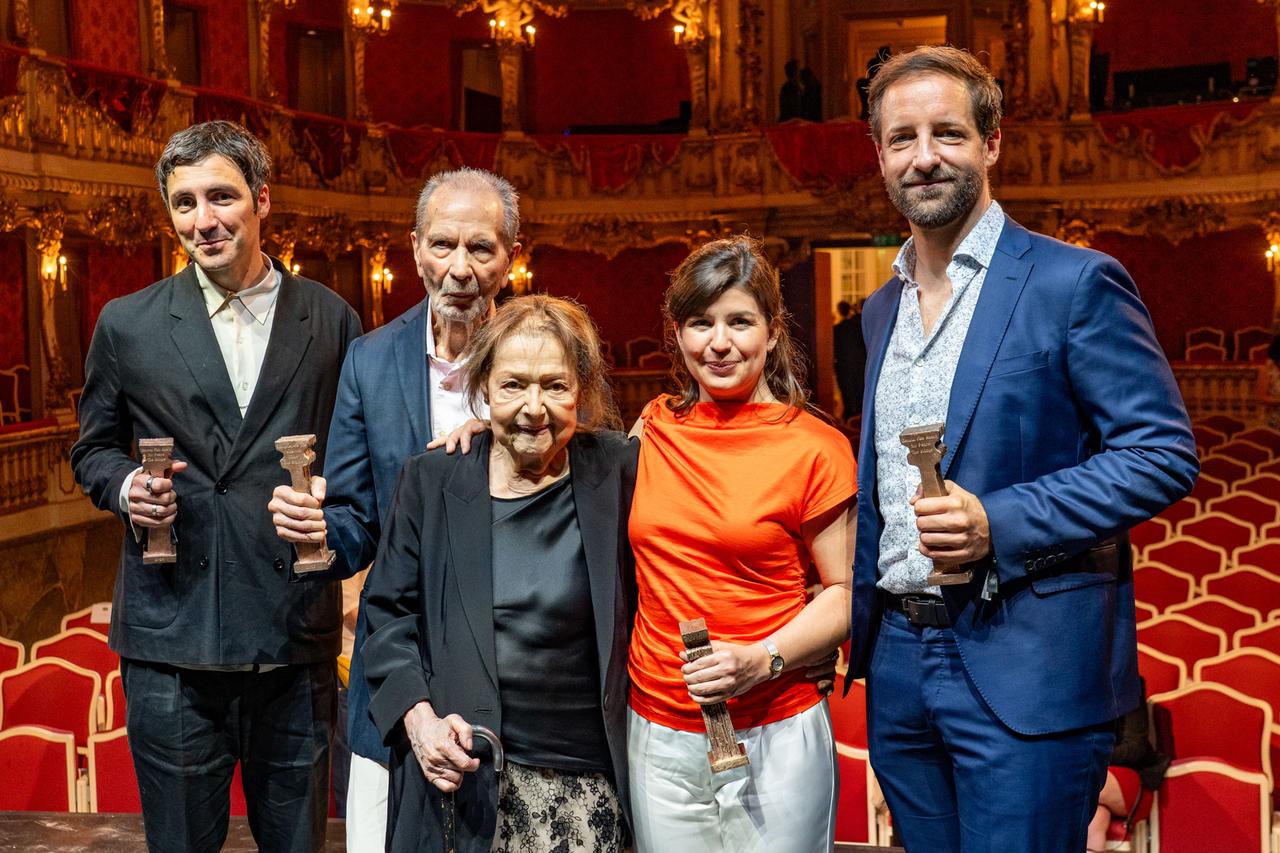 Preisträger von links nach rechts: Ilker Çatak, Edgar Reitz, Elisabeth Wicki-Endress, Daniela Magnani Hüller, Dominik Maringer