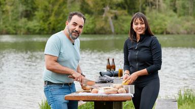 Köchin Ivana Sanshia Austermayer und Hobbykoch und Schauspieler Adnan Maral.