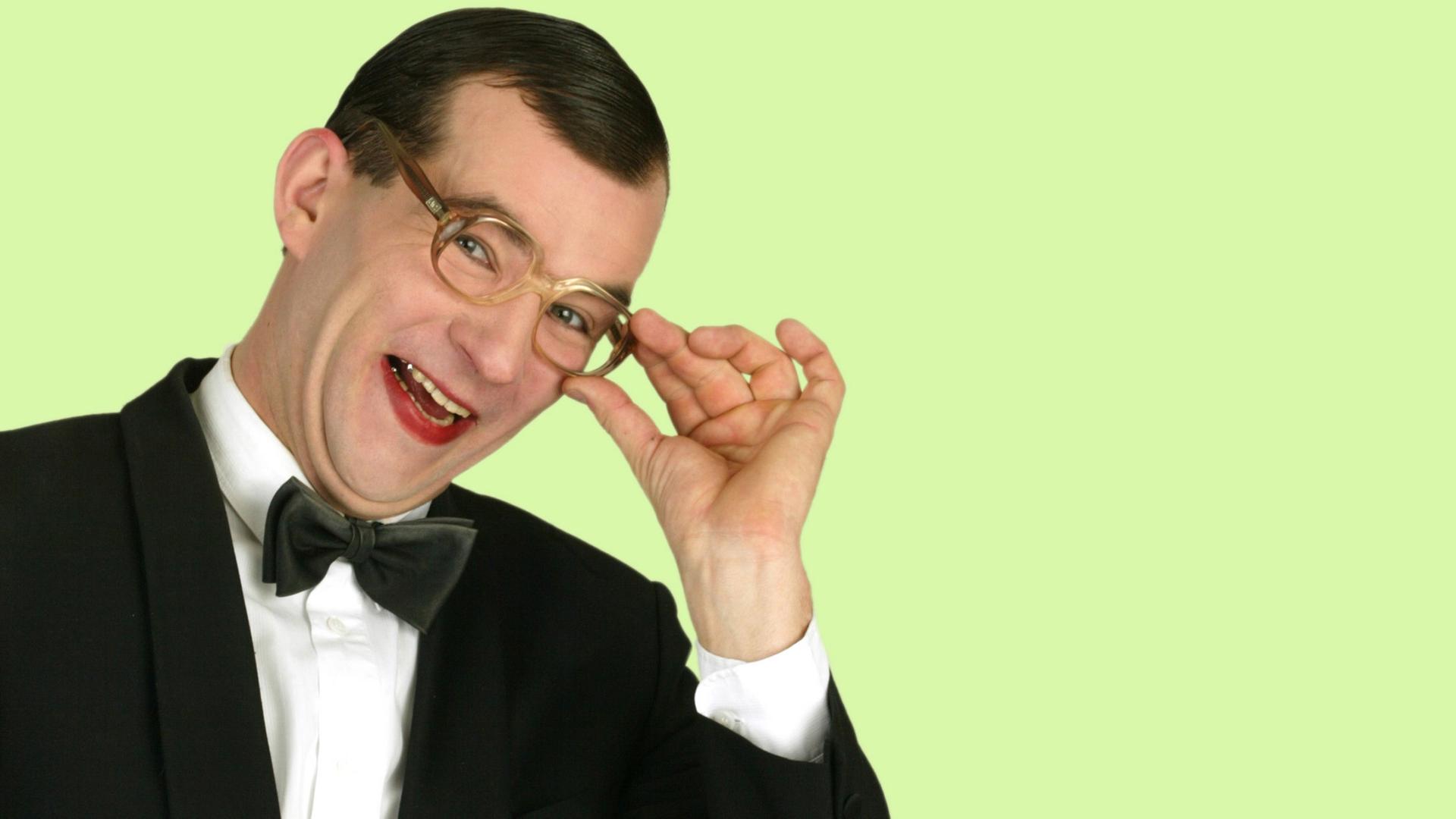 Portrait Philipp Marths als Herr Konrad, Conferencier