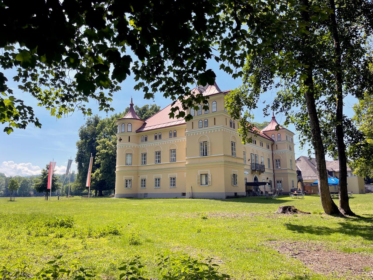 Schloss Mageregg bei Klagenfurt: neu gestaltet von einem friulanischen Architekten
