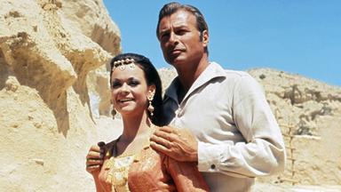 Ingscha (Marie Versini) und Kara Ben Nemsi (Lex Barker)