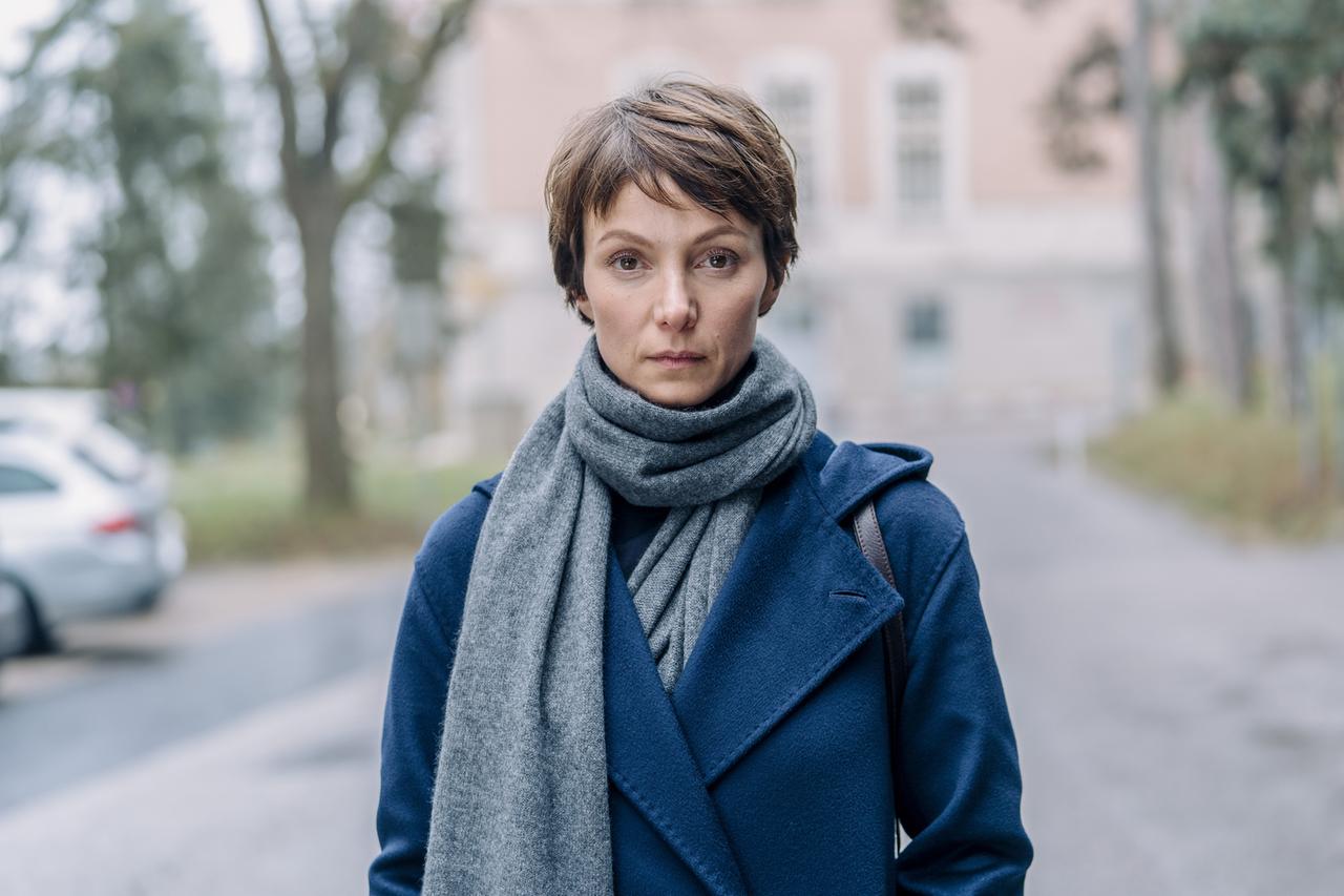 Julia Koschitz (Karla Eckhardt)