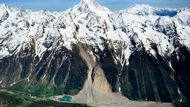 Blatten Schweiz, das Tal ein Jahr dem Bergsturz-Unglück