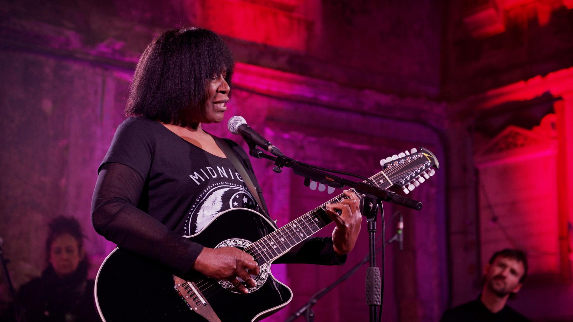Joan Armatrading