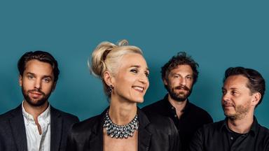 Posaunistin Karin Hammar mit ihrer Band.