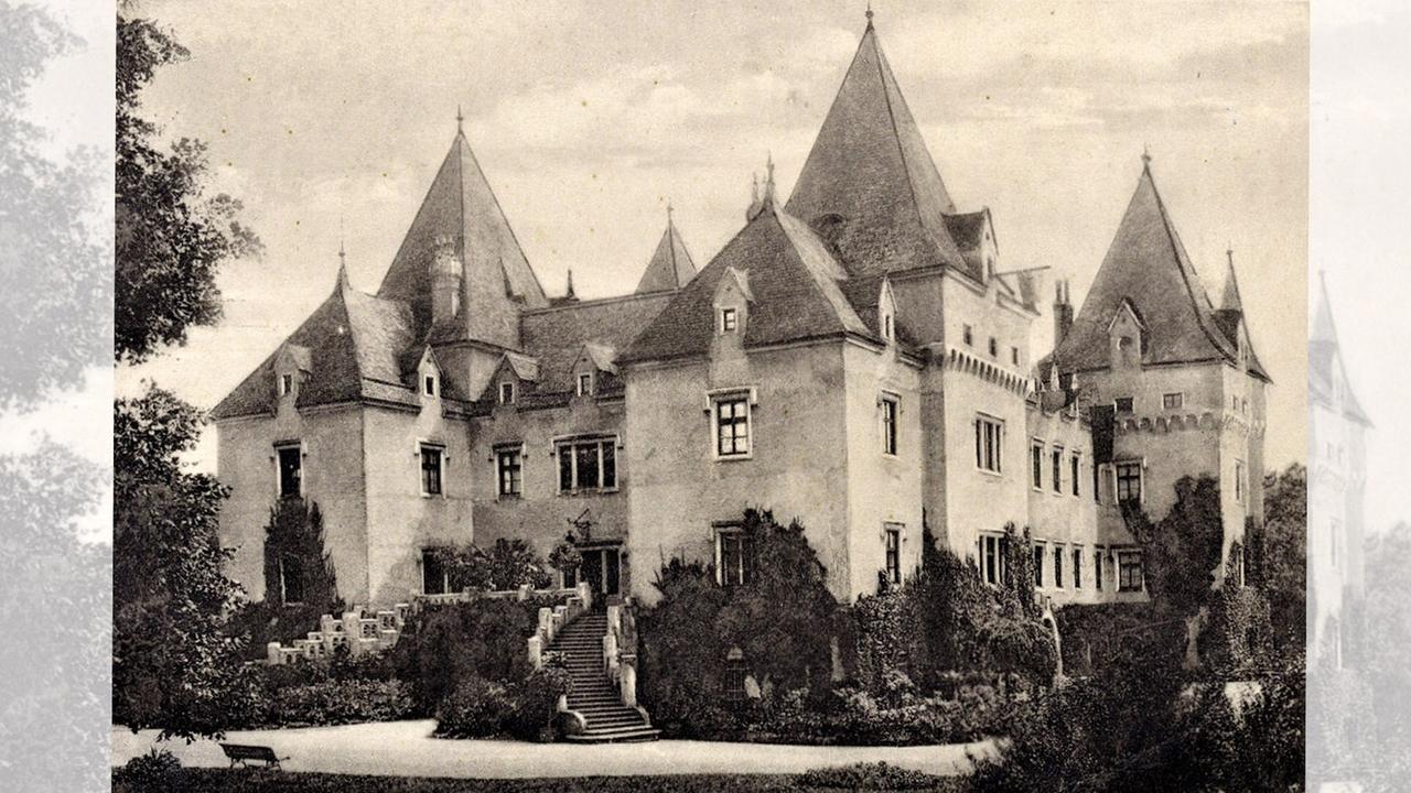 Eine Außenansicht eines Schlosses